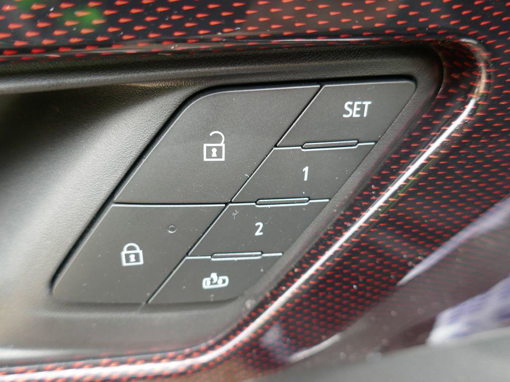 New 2026 Chevrolet Traverse RS AWD/4WD image 19