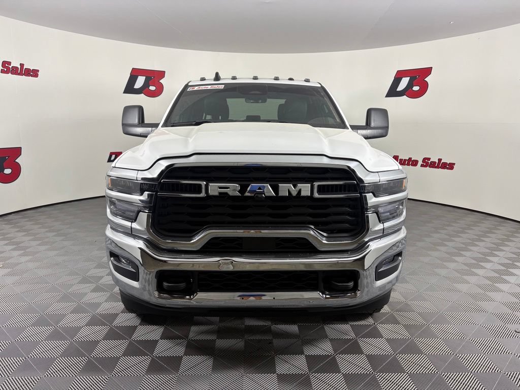 Used 2025 RAM 2500 Tradesman w/ Chrome Appearance Group AWD/4WD image 9