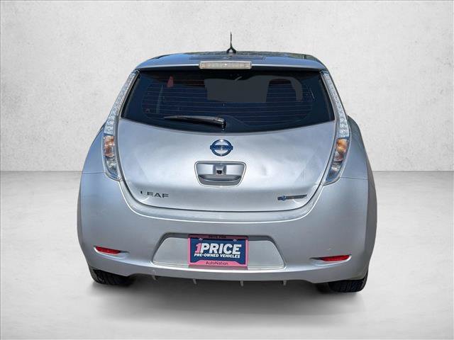 Used 2015 Nissan Leaf SL FWD image 6