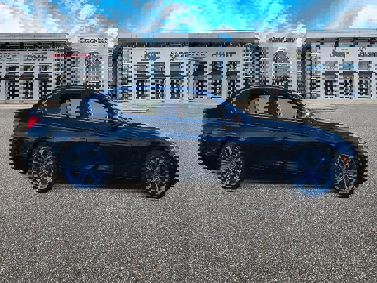 Used 2018 BMW 330e w/ Premium Package image 9