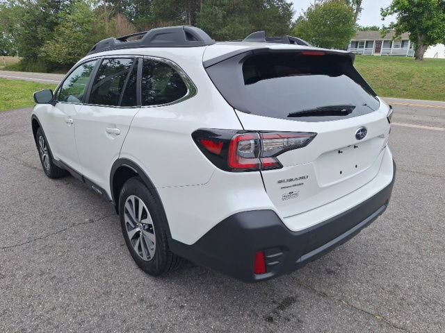Used 2022 Subaru Outback Premium AWD/4WD image 6