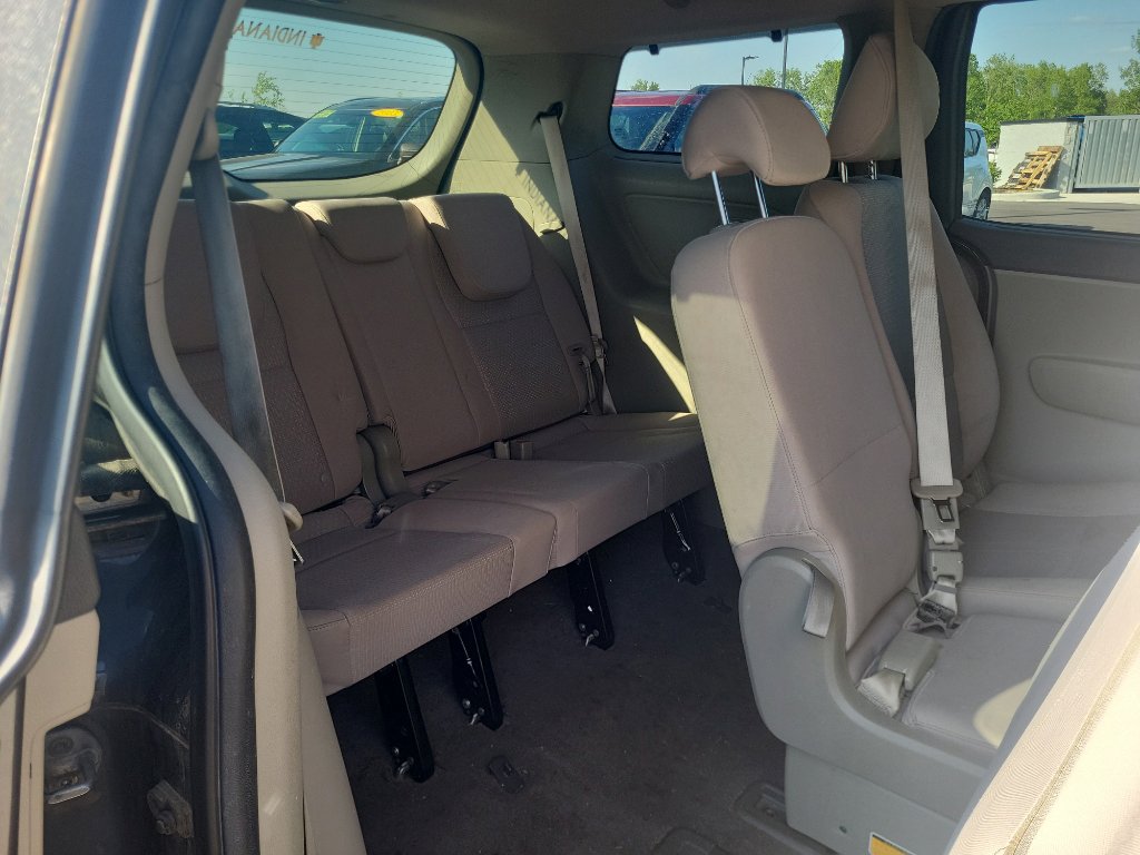 Used 2016 Kia Sedona LX w/ LX Convenience Package FWD image 11