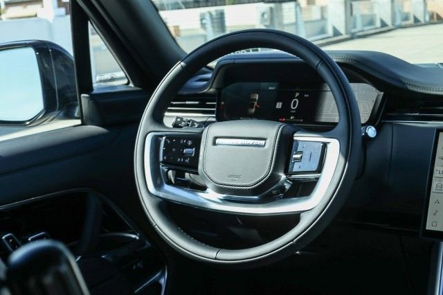 New 2025 Land Rover Range Rover SE image 16