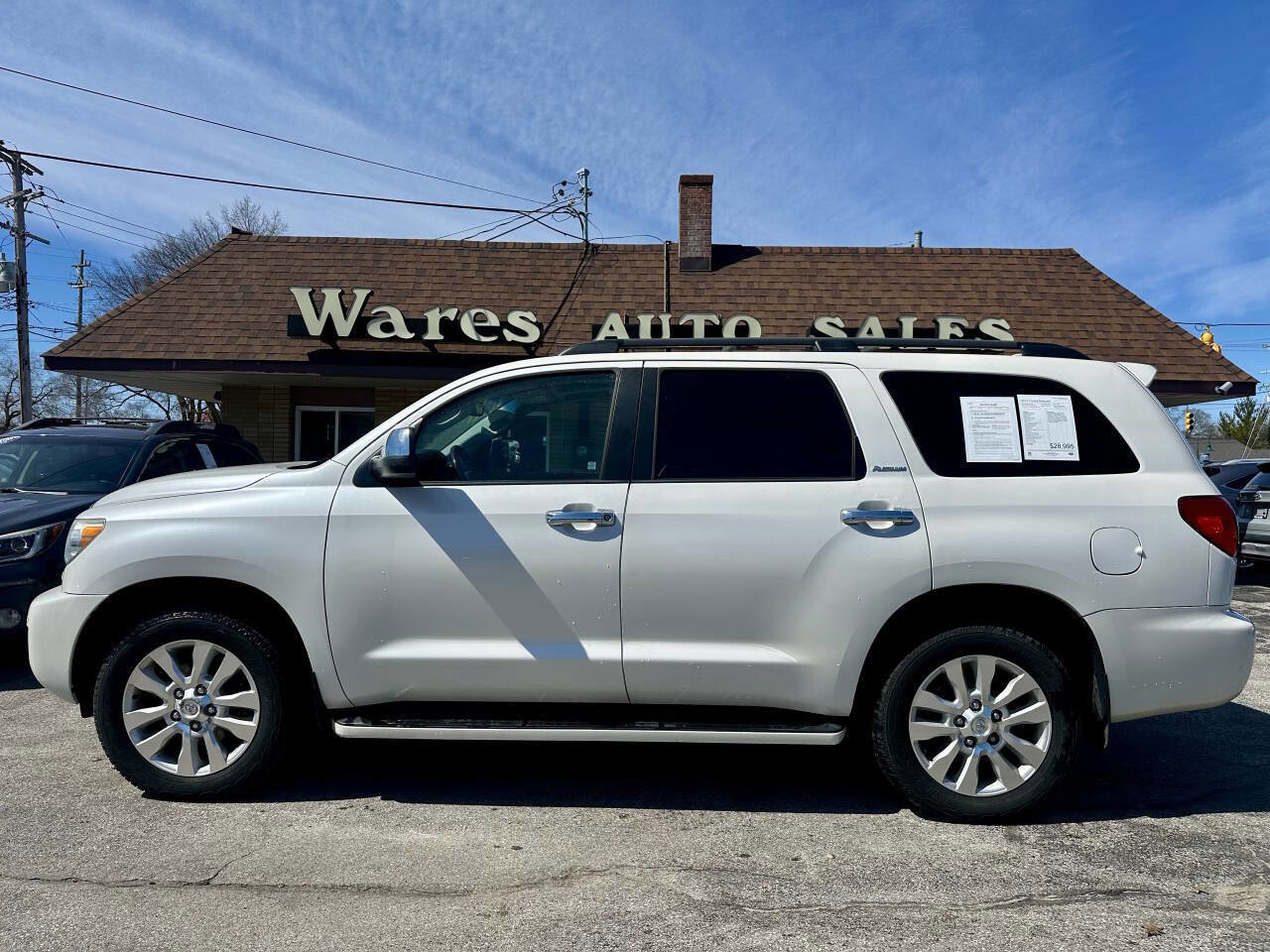 Used 2014 Toyota Sequoia Platinum AWD/4WD image 10