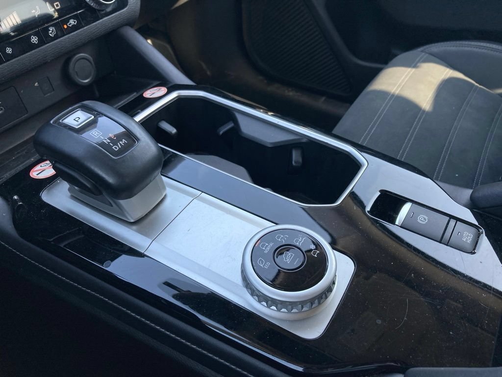 Used 2025 Mitsubishi Outlander SE FWD image 25