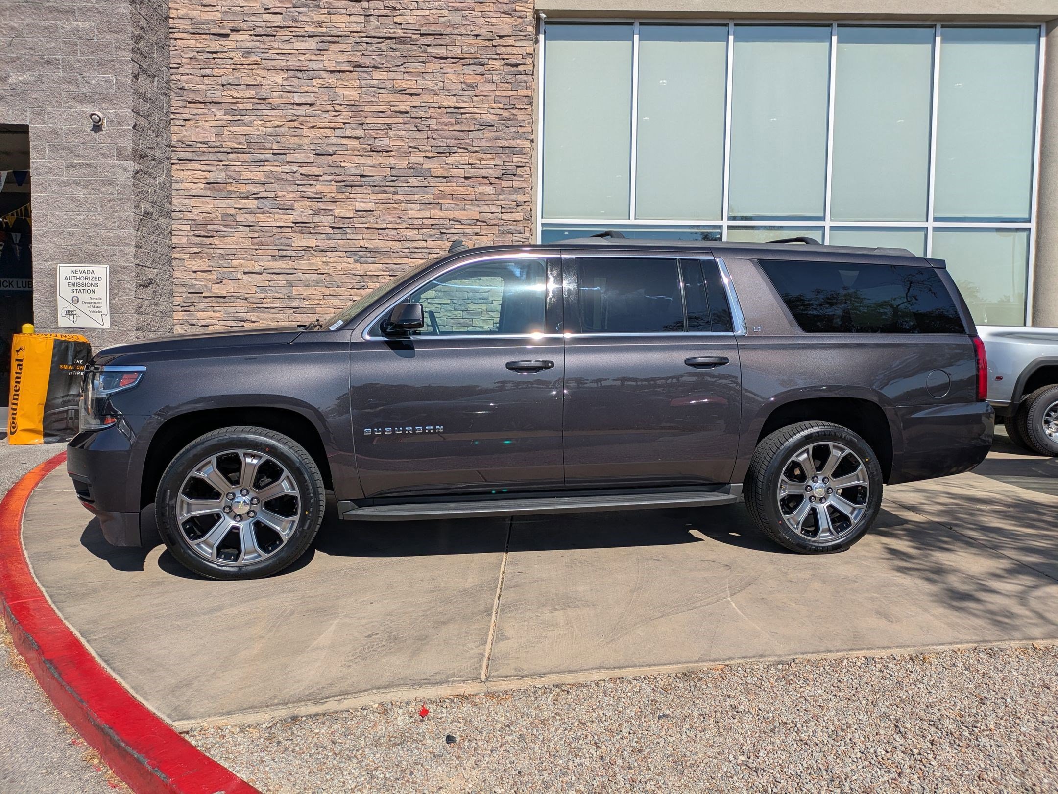 Certified 2015 Chevrolet Suburban LT AWD/4WD image 3