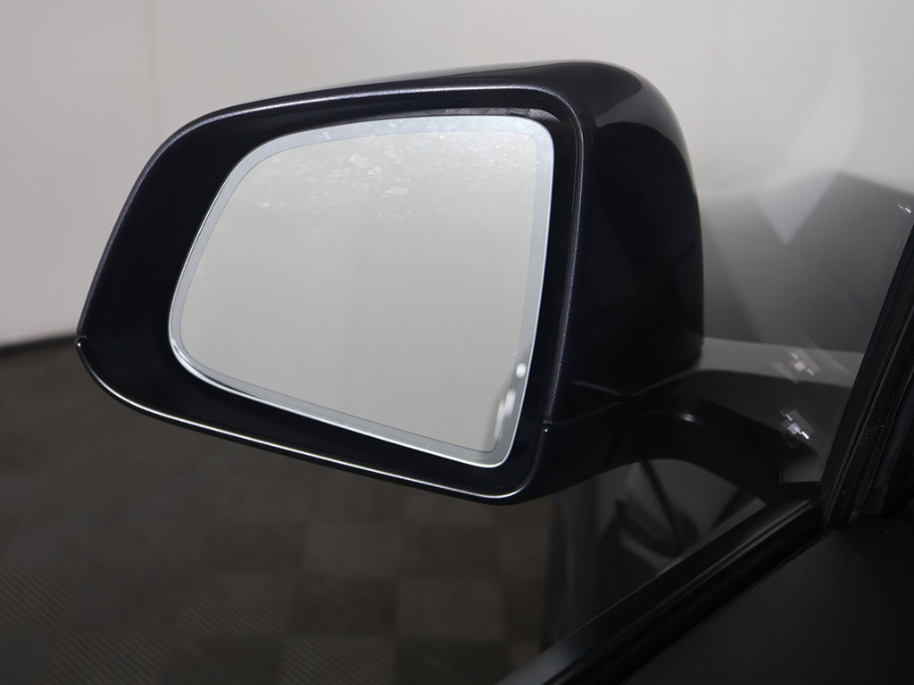 Used 2024 Tesla Model Y Long Range RWD image 37