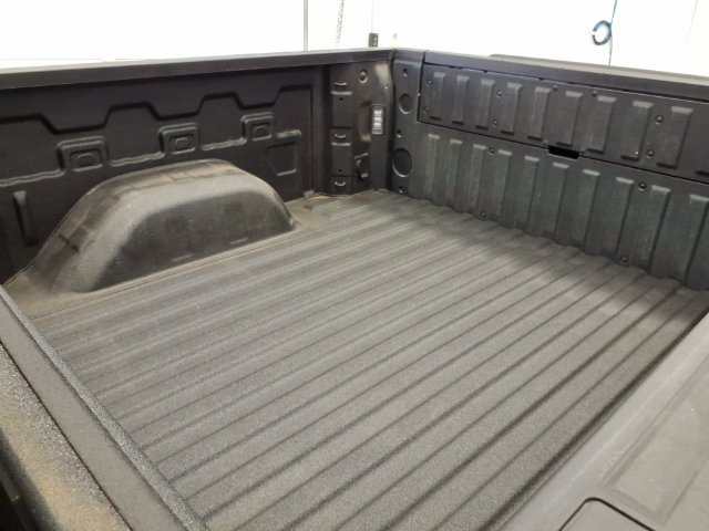 Used 2025 Chevrolet Silverado 1500 LTZ w/ LTZ Premium Package AWD/4WD image 17