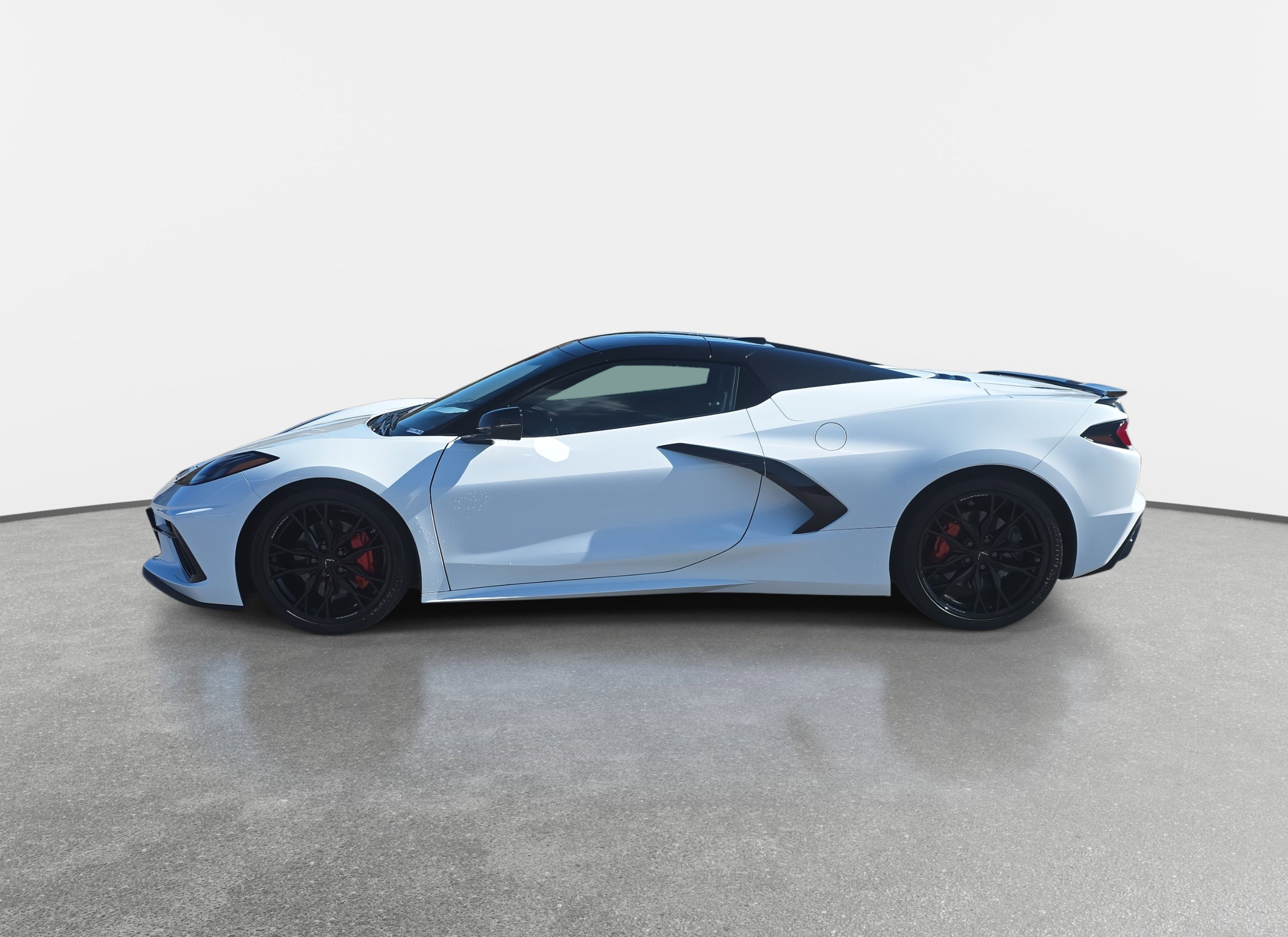 Used 2024 Chevrolet Corvette 2LT w/ Stealth Interior Trim Package image 8