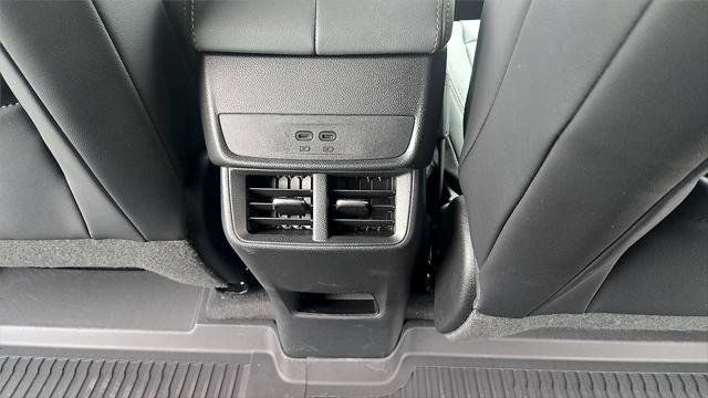 New 2026 GMC Terrain AT4 w/ LPO, Floor Liner Package AWD/4WD image 27