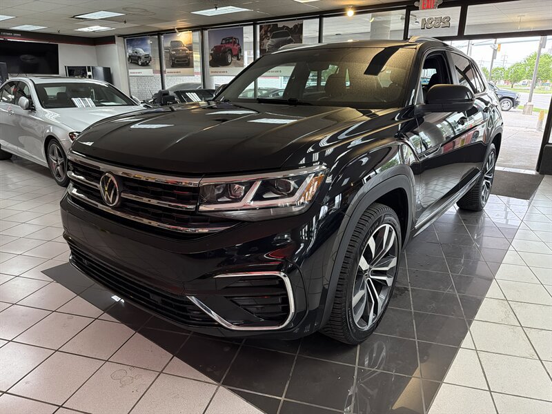 Used 2020 Volkswagen Atlas Cross Sport SEL R-Line AWD/4WD image 1