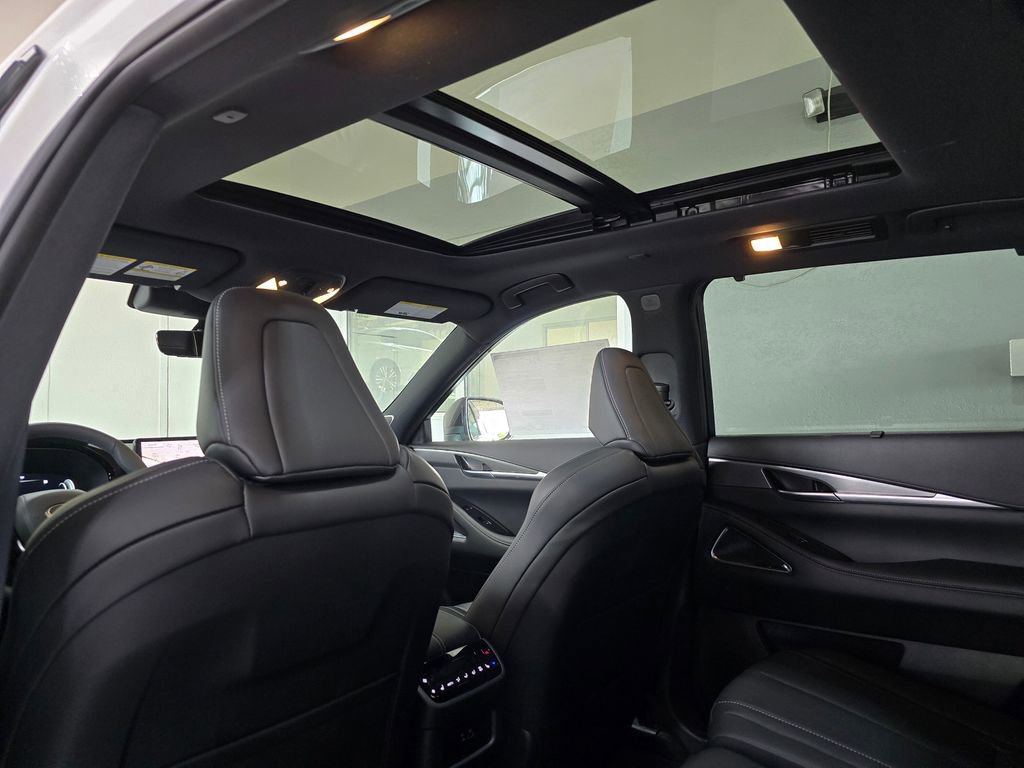 New 2025 INFINITI QX60 Luxe w/ Black Edition image 25