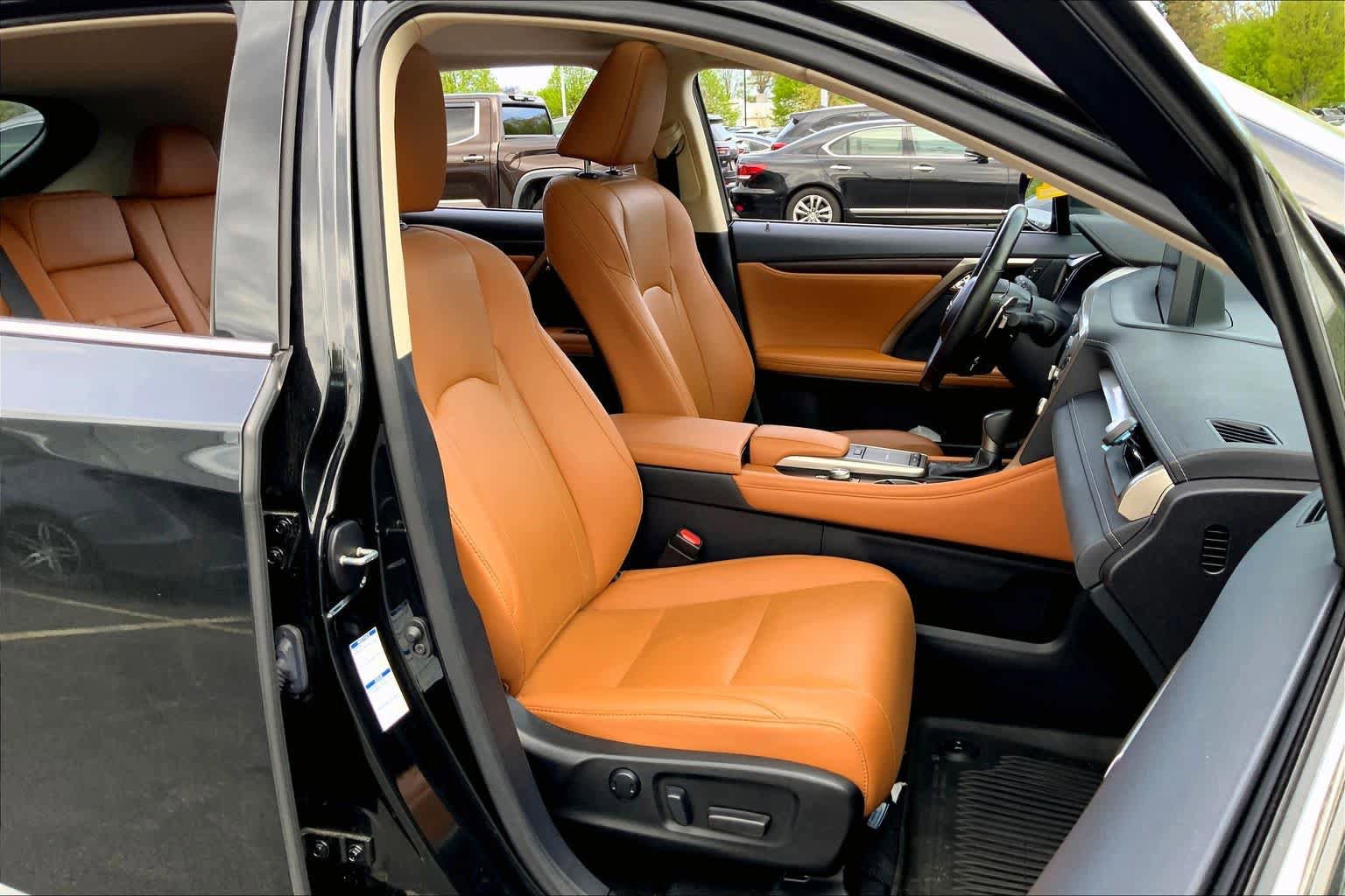 Used 2022 Lexus RX 450h AWD w/ Premium Package image 9