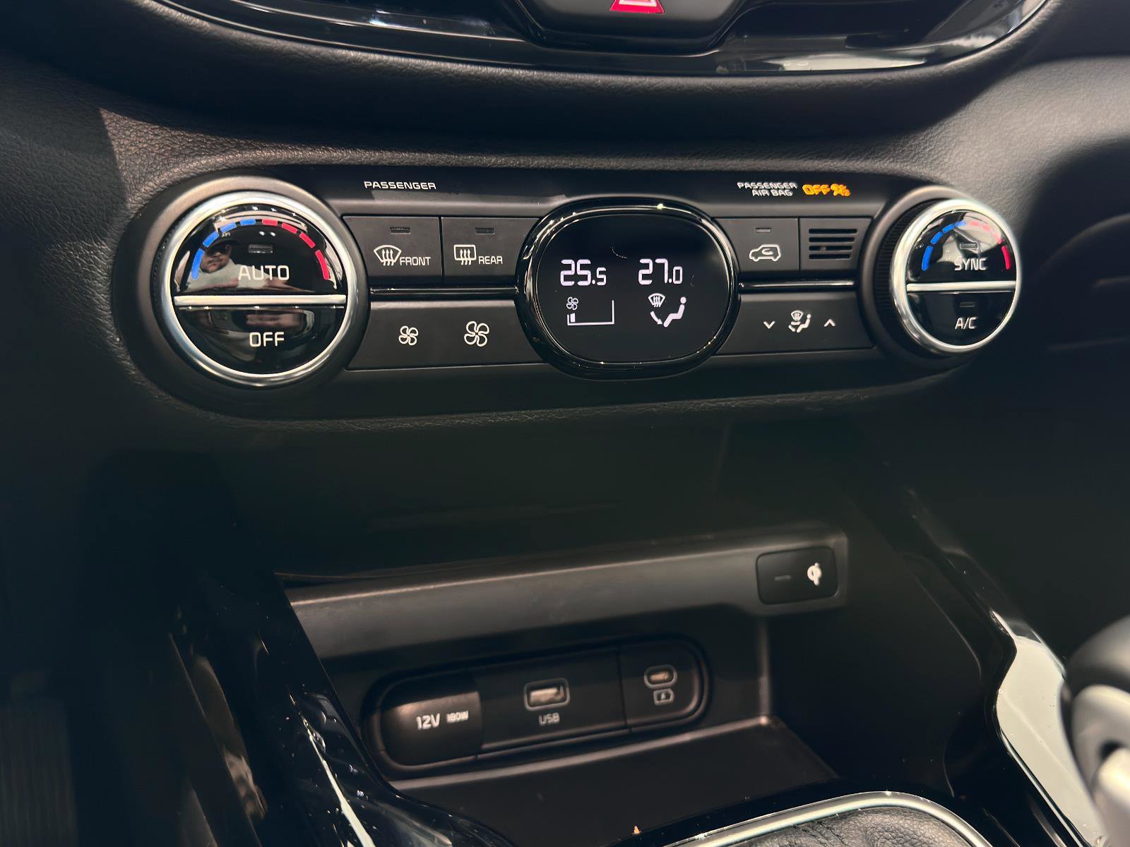 Used 2023 Kia Soul EX image 21