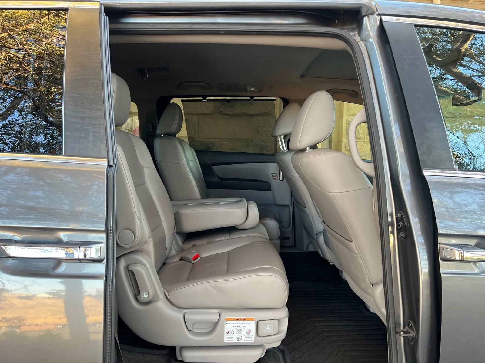 Used 2012 Honda Odyssey EX-L image 23