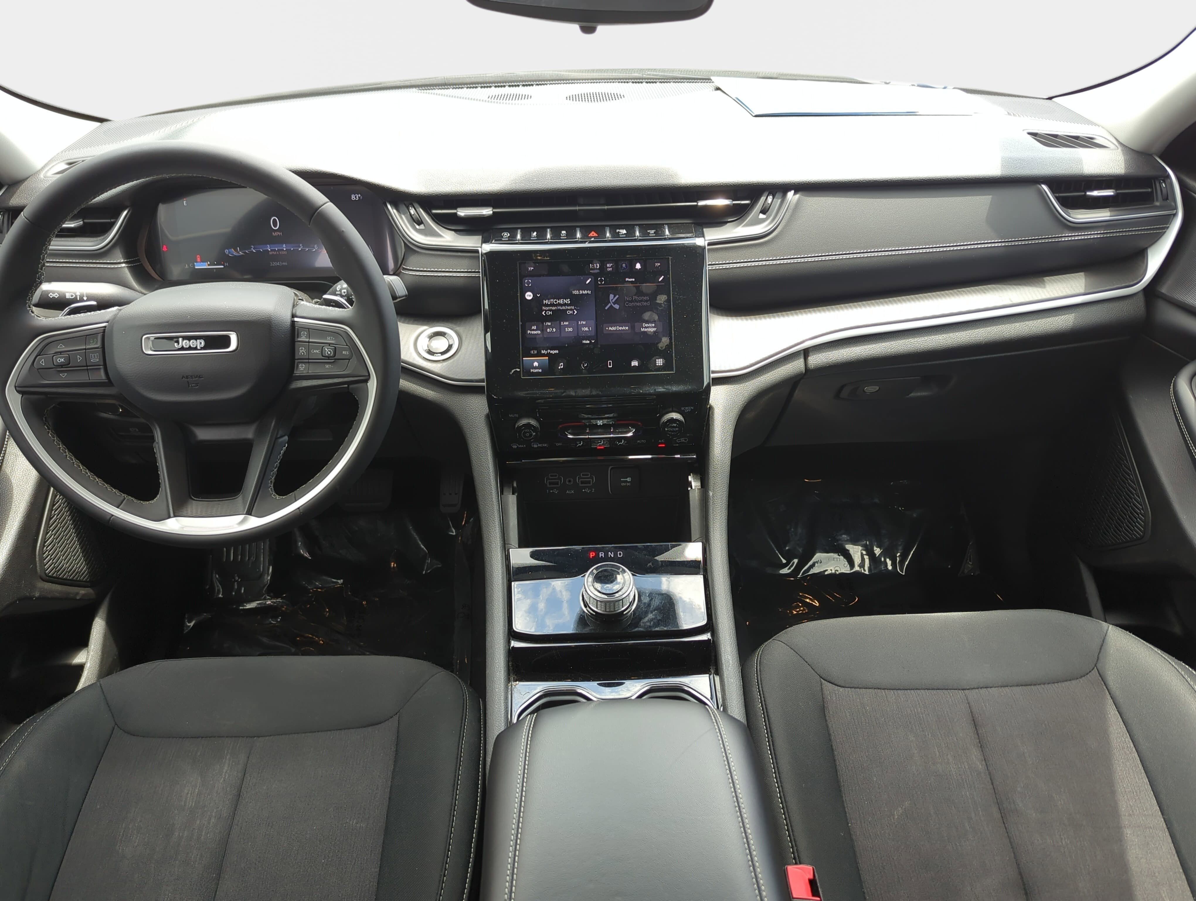 Used 2023 Jeep Grand Cherokee Laredo AWD/4WD image 9