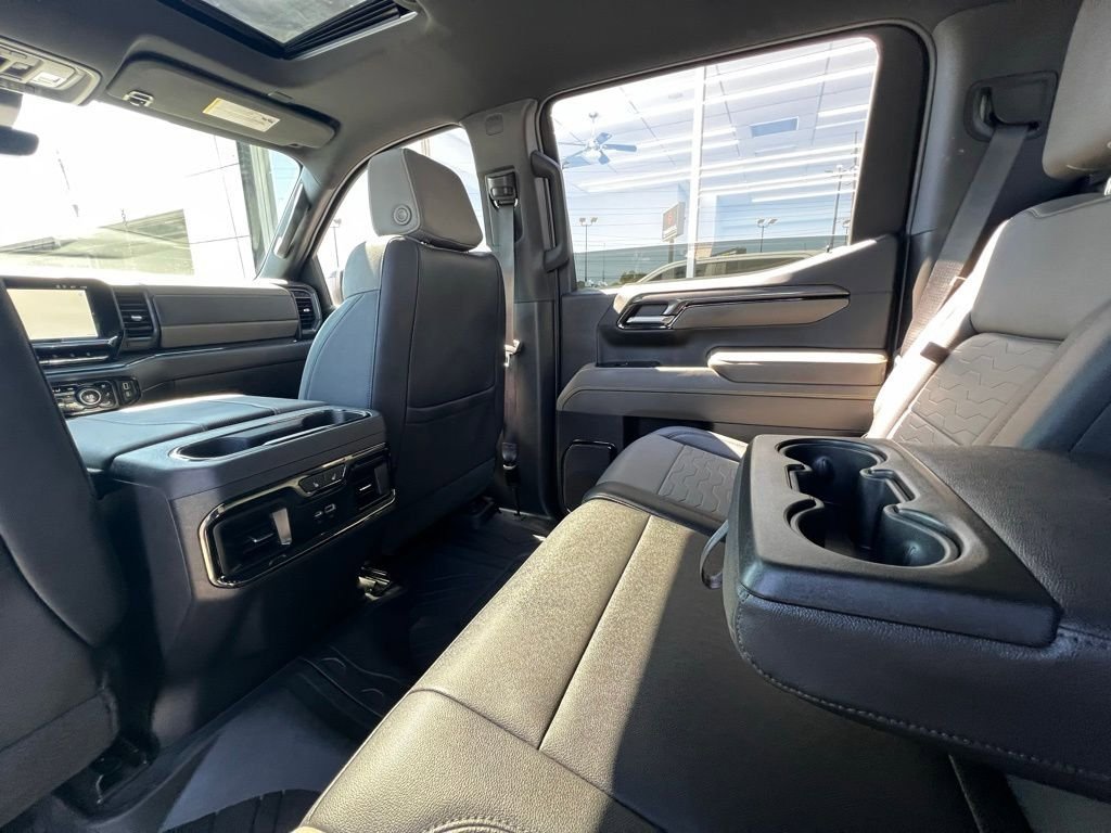 Used 2023 Chevrolet Silverado 1500 ZR2 w/ Technology Package image 19