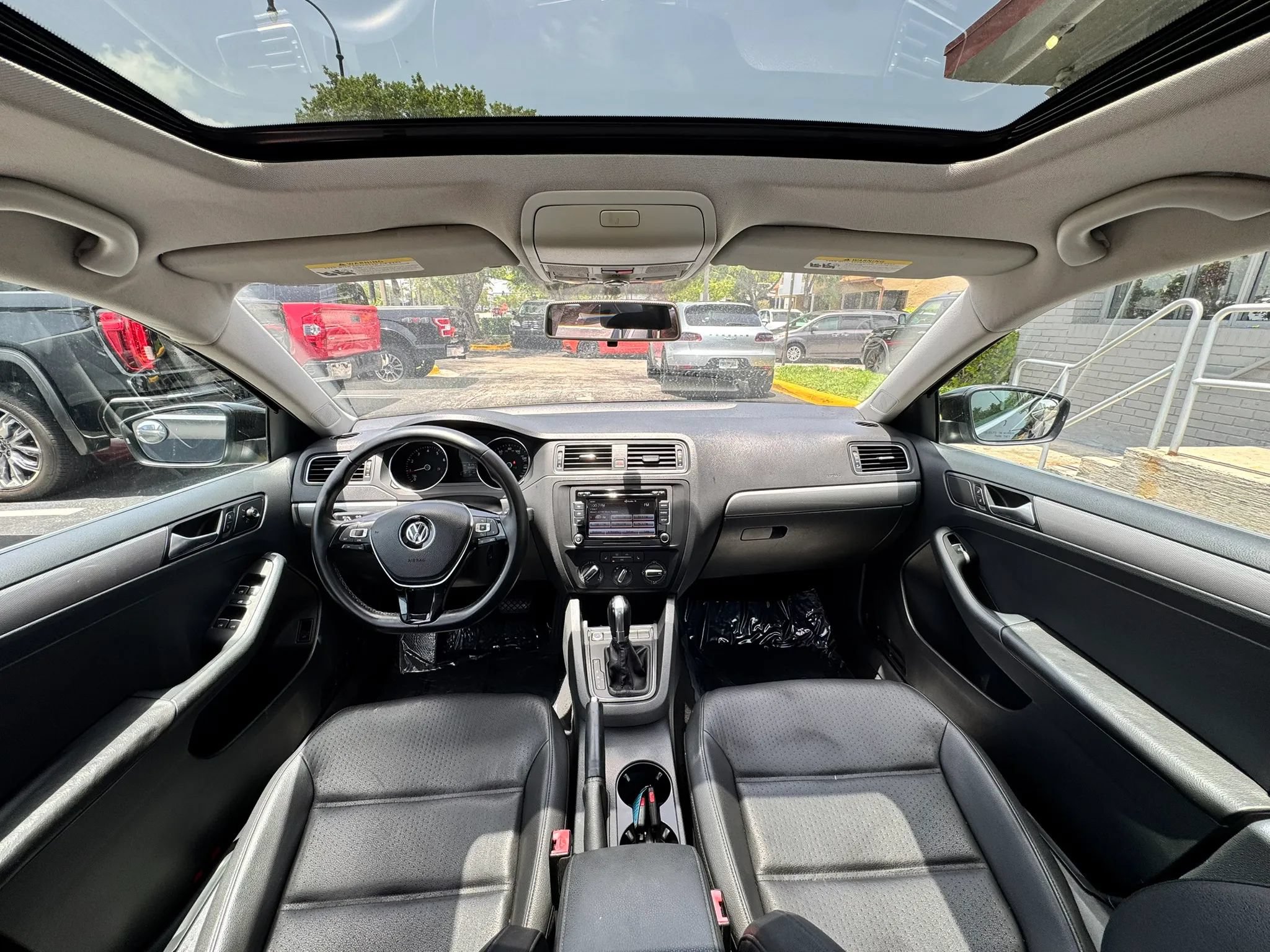Used 2015 Volkswagen Jetta Sport FWD image 10