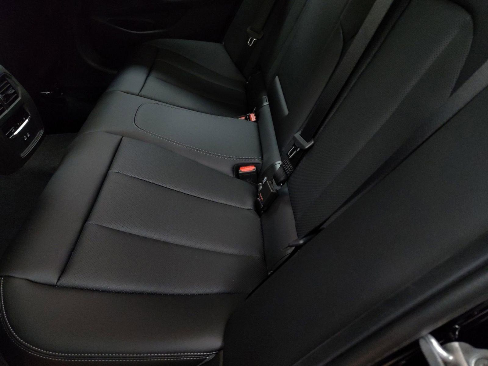 New 2026 BMW 330i xDrive Sedan w/ Premium Package image 23