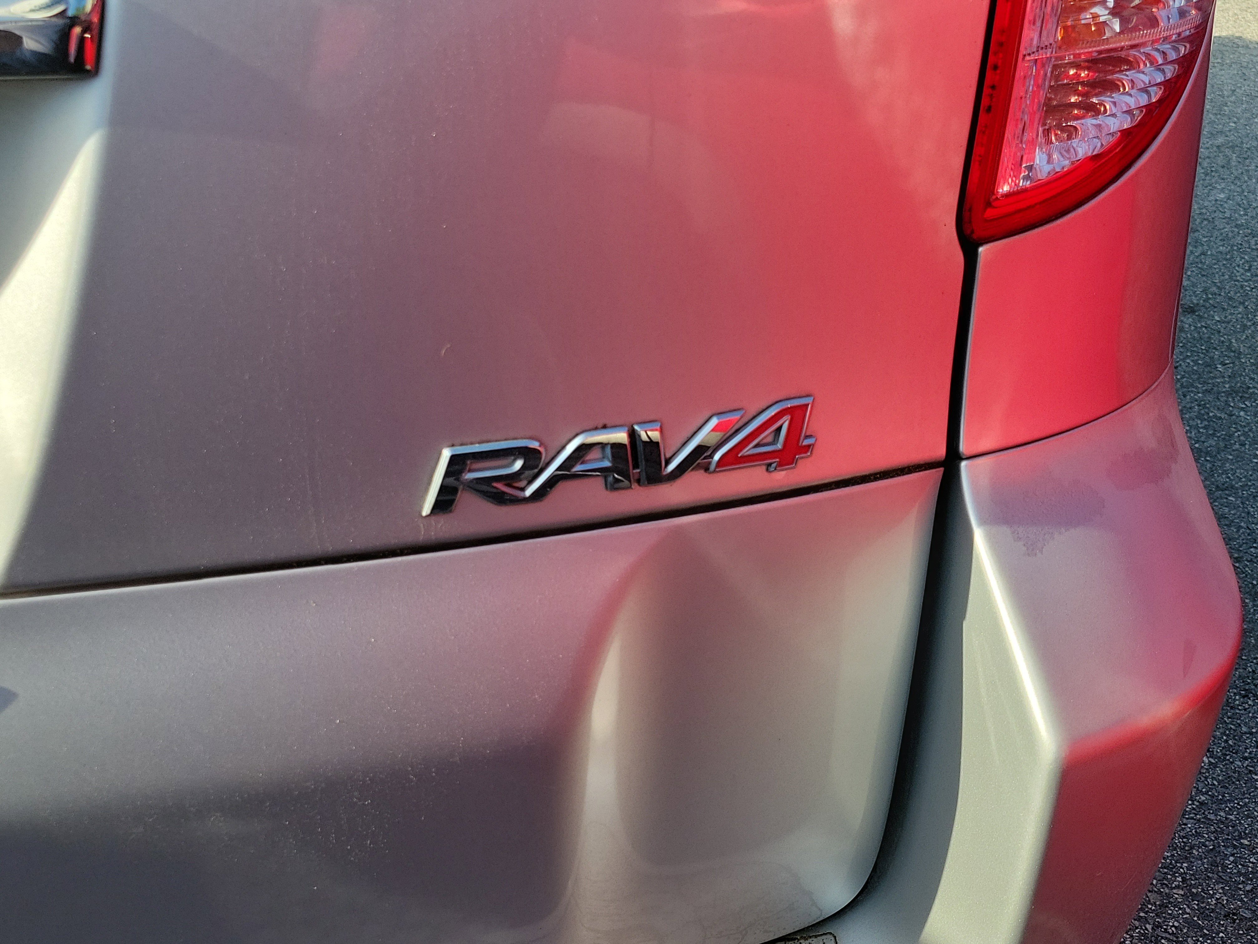 Used 2012 Toyota RAV4 Sport w/ Appearance Pkg image 17