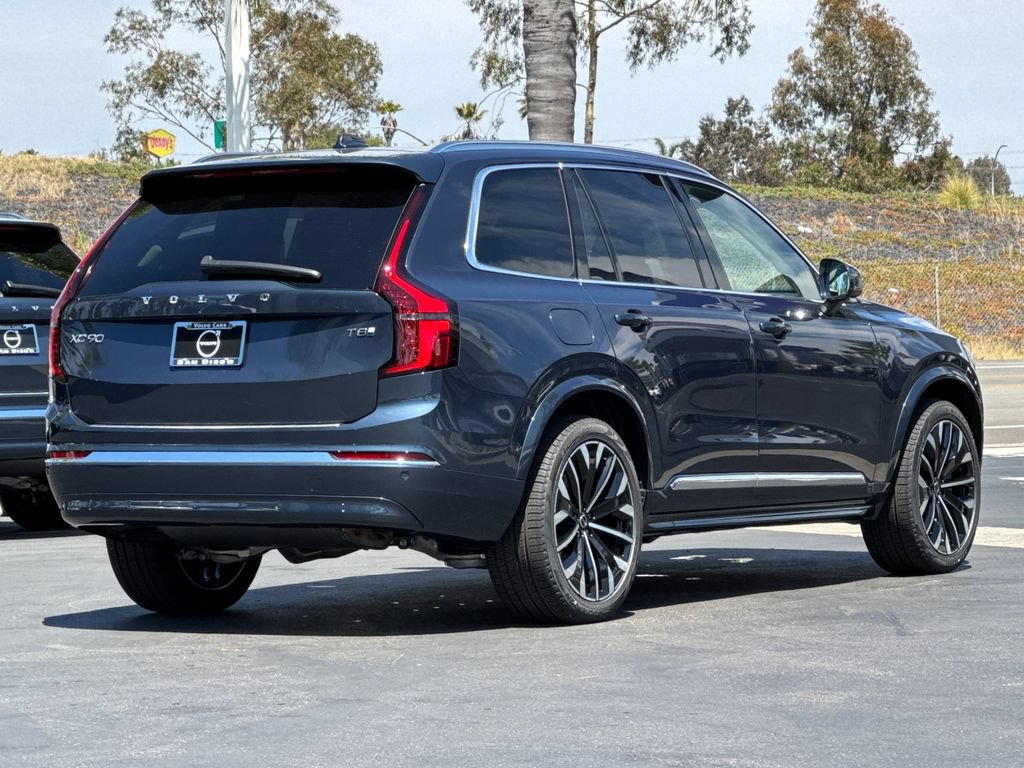 New 2026 Volvo XC90 T8 Plus AWD/4WD image 5