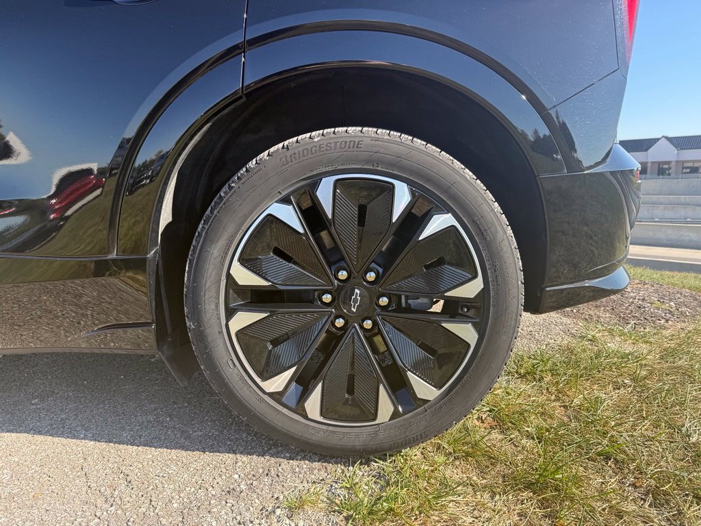 Used 2024 Chevrolet Blazer EV RS AWD/4WD image 16