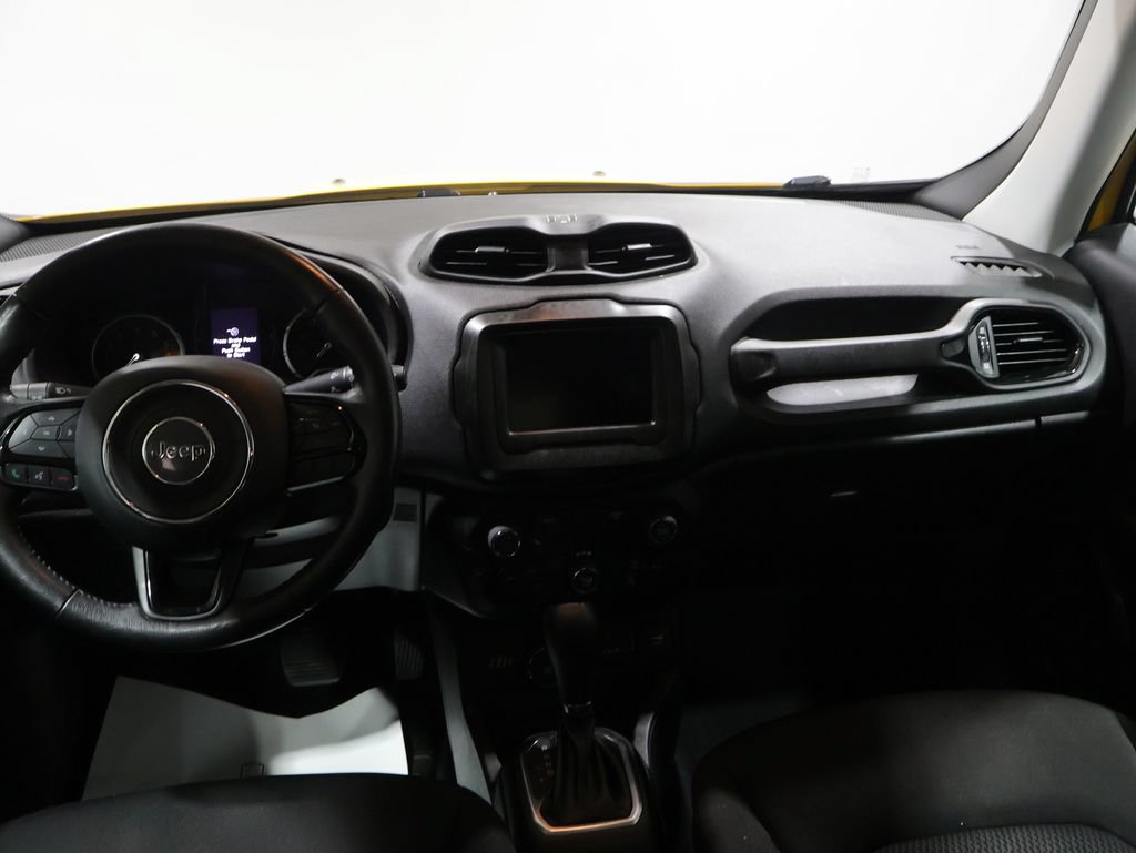 Certified 2018 Jeep Renegade Altitude w/ Safety & Security Group AWD/4WD image 17
