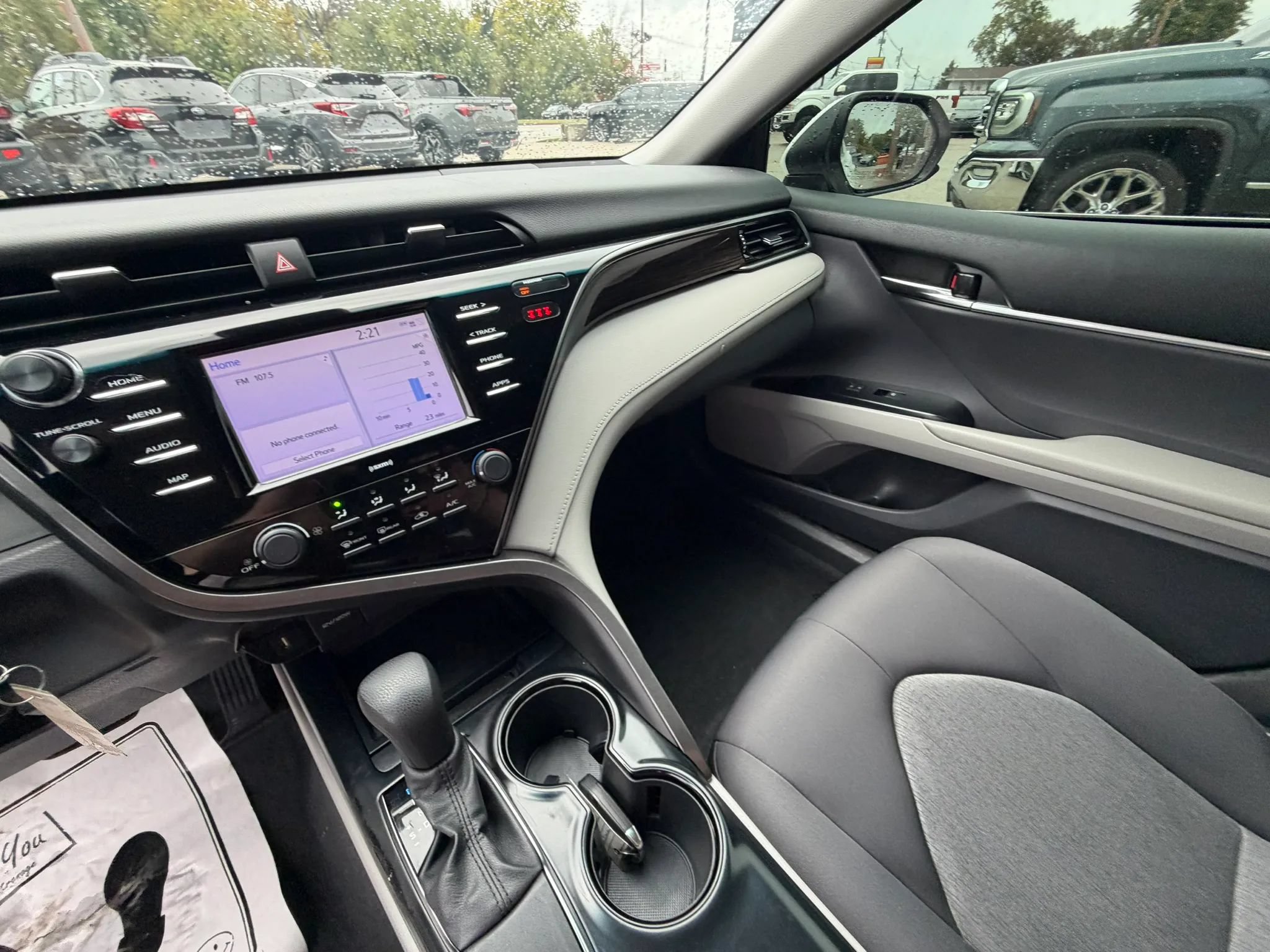 Used 2020 Toyota Camry LE FWD image 20
