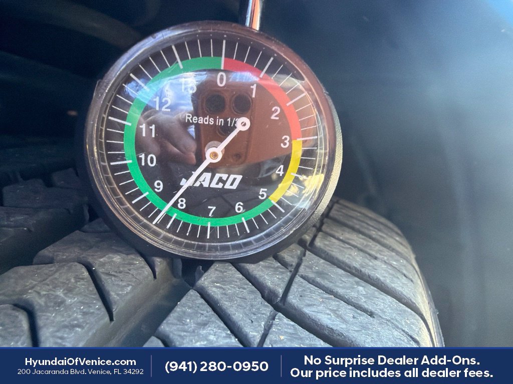 Used 2024 Honda Civic Sport image 10