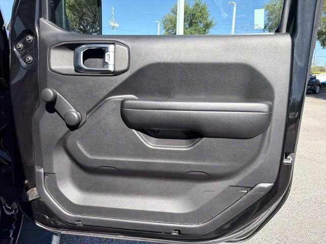 Used 2019 Jeep Wrangler Unlimited Sport image 13