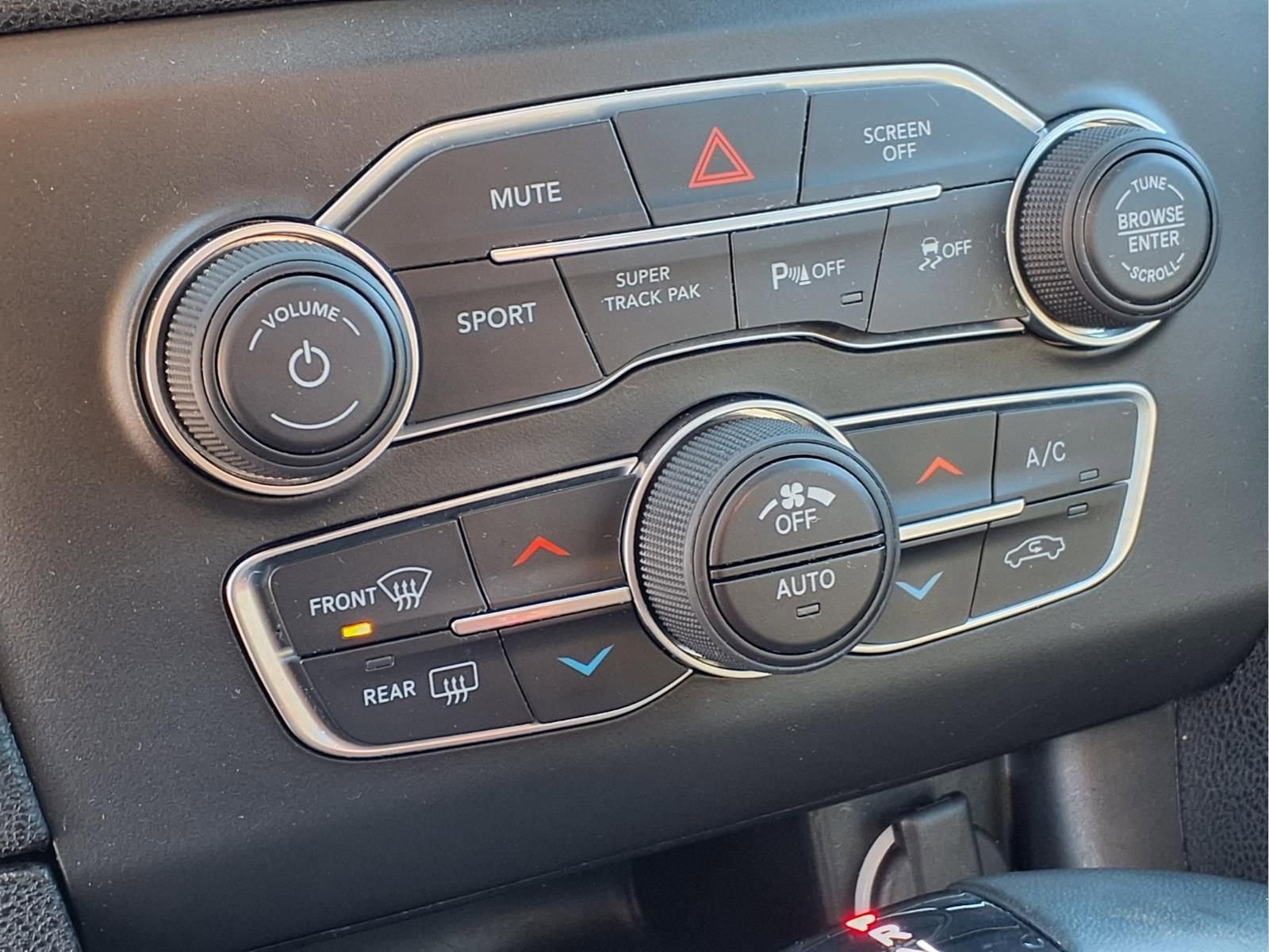 Used 2022 Dodge Charger GT image 9