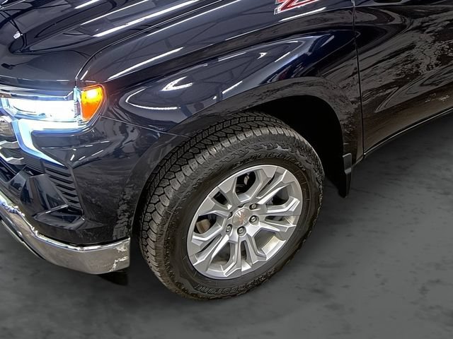 Used 2023 Chevrolet Silverado 1500 LTZ w/ LTZ Premium Package AWD/4WD image 8