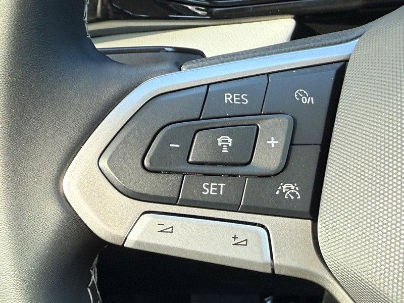 New 2025 Volkswagen Taos S image 11