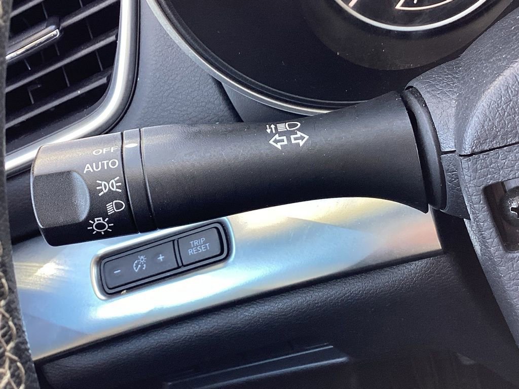 Used 2023 Nissan Maxima SV w/ Floor Mat Group image 28