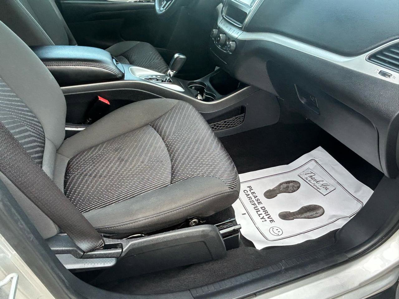 Used 2012 Dodge Journey SXT w/ Flexible Seating Group FWD image 12