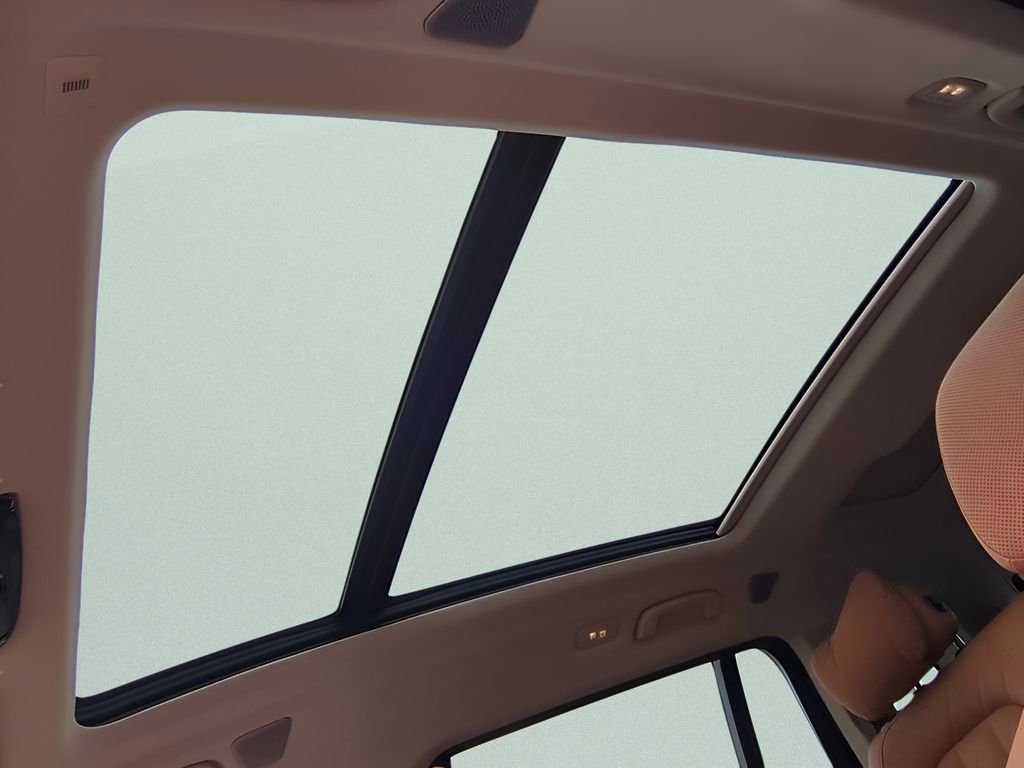 Used 2023 BMW X7 xDrive40i w/ Premium Package image 20