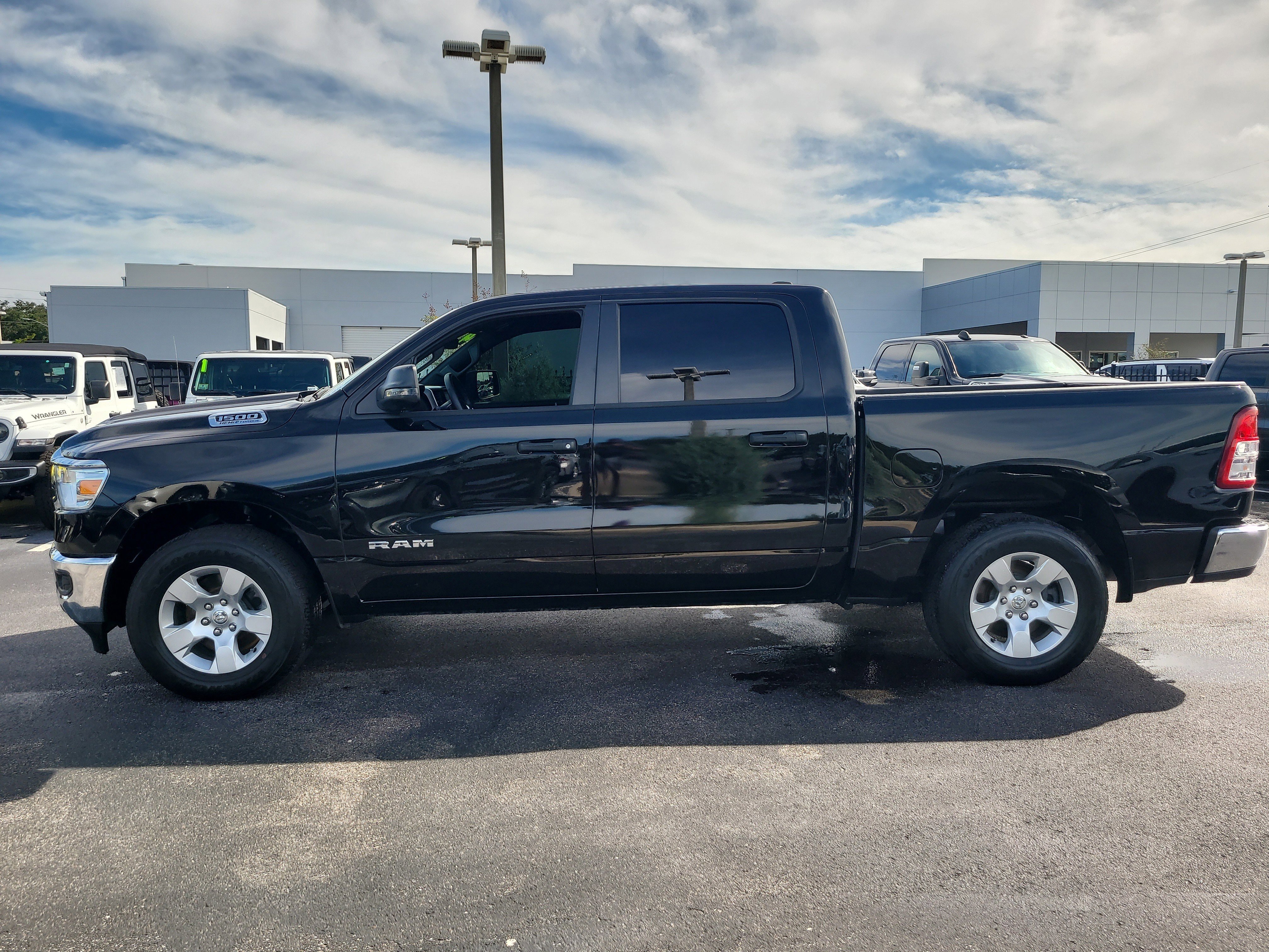 Used 2024 RAM 1500 Big Horn image 9