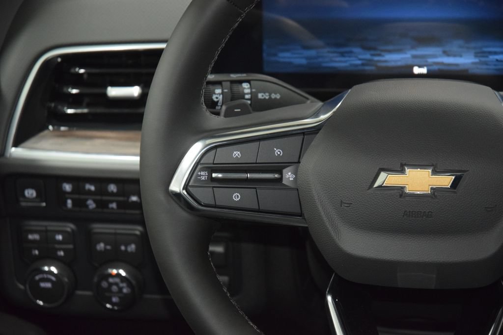 New 2026 Chevrolet Suburban Premier AWD/4WD image 38