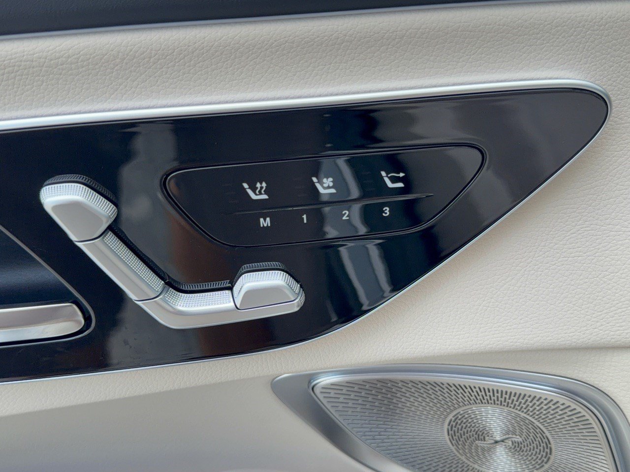 New 2027 Mercedes-Benz CLE 53 AMG 4MATIC Cabriolet image 16