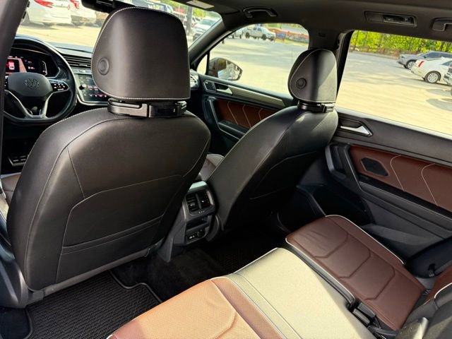 Used 2022 Volkswagen Tiguan SEL R-Line AWD/4WD image 60