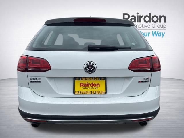 Used 2017 Volkswagen Golf Alltrack SE image 7
