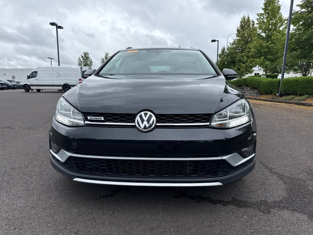 Used 2018 Volkswagen Golf Alltrack S AWD/4WD image 2