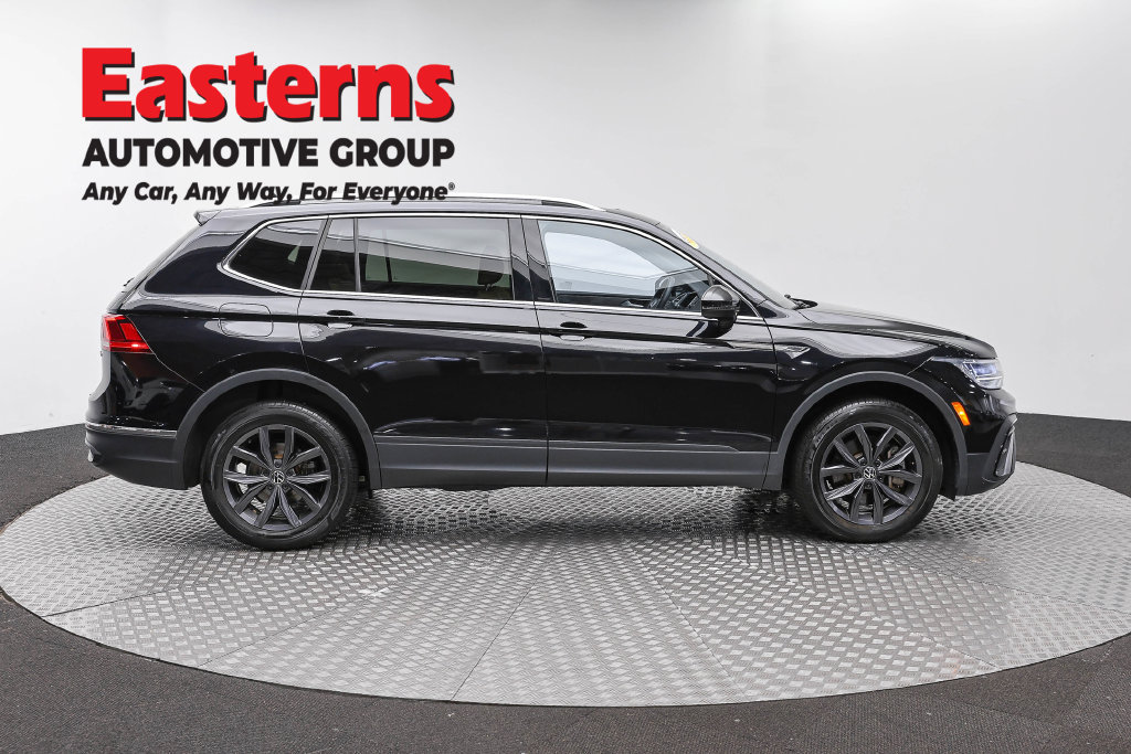 Used 2023 Volkswagen Tiguan SE AWD/4WD image 5