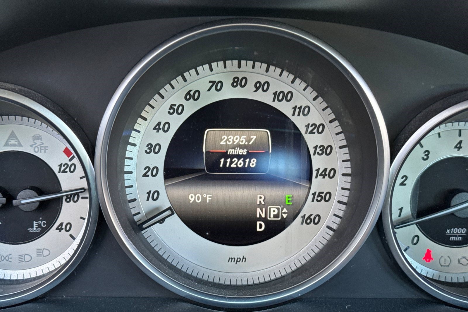 Used 2014 Mercedes-Benz E 350 Sedan image 24
