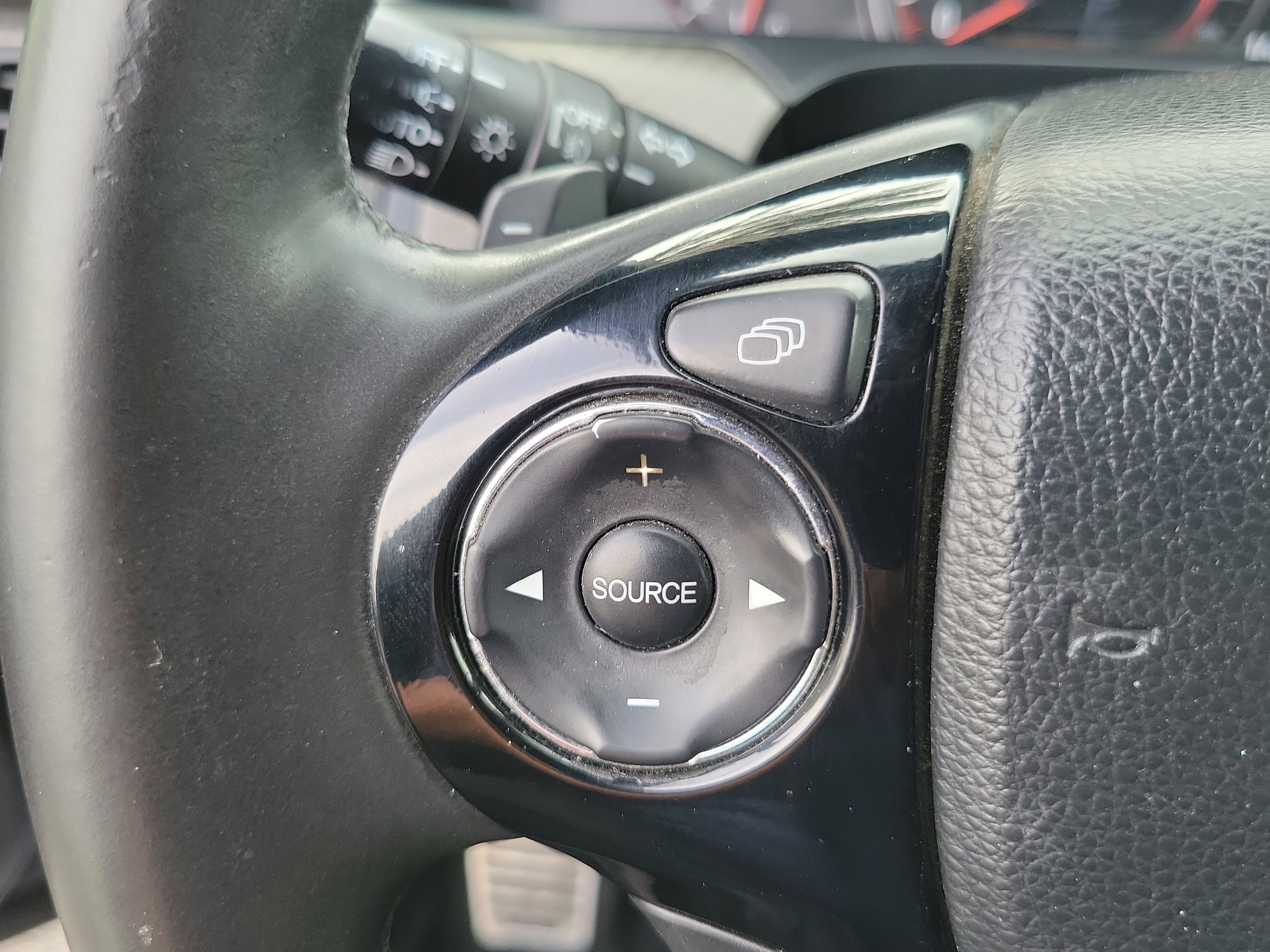 Used 2017 Honda Accord Sport image 10