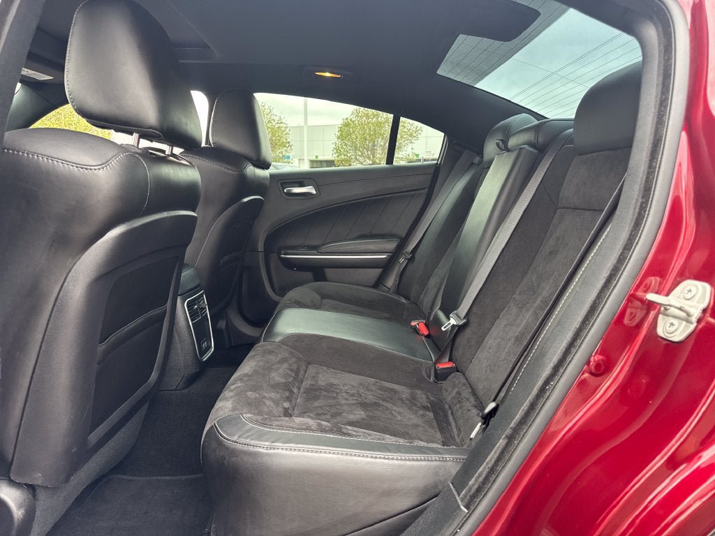 Used 2023 Dodge Charger Scat Pack w/ Plus Group RWD image 15