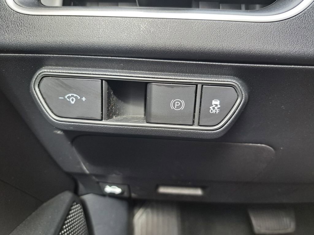 Used 2025 Kia K4 LXS image 14