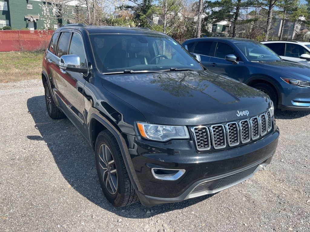 Used 2020 Jeep Grand Cherokee Limited w/ Luxury Group II image 2