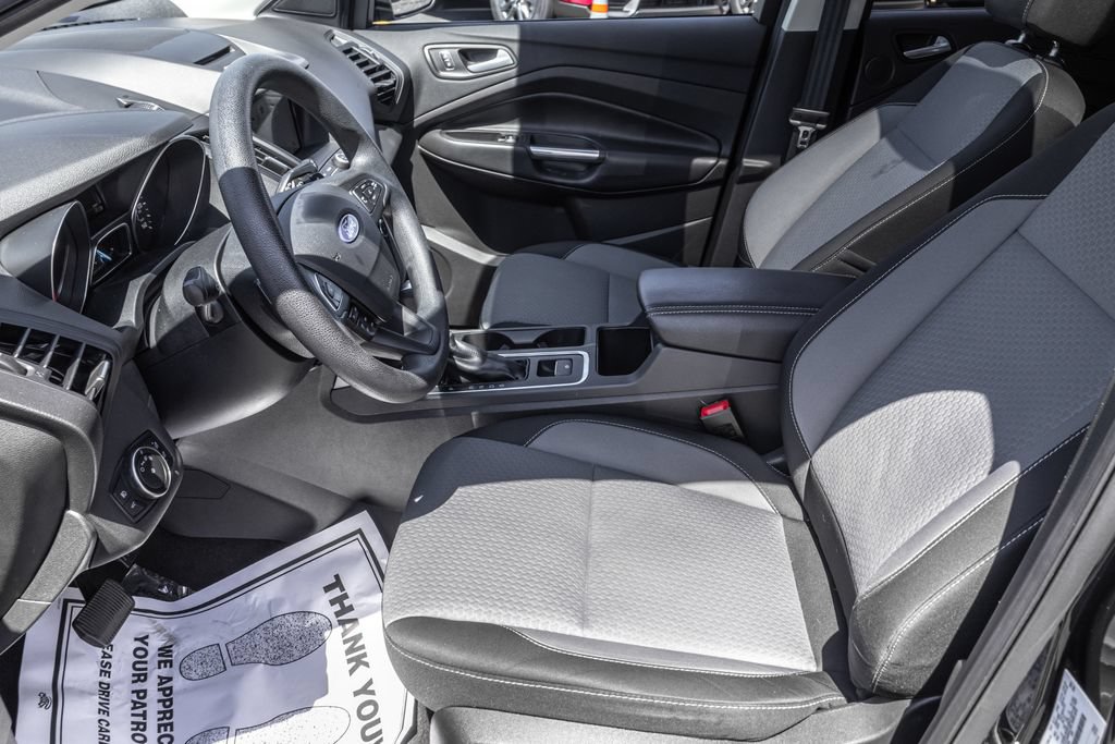 Used 2017 Ford Escape SE w/ Equipment Group 201A AWD/4WD image 15