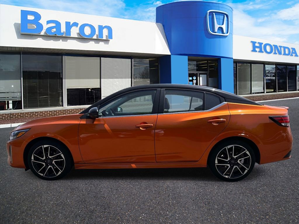 Used 2024 Nissan Sentra SR FWD image 3